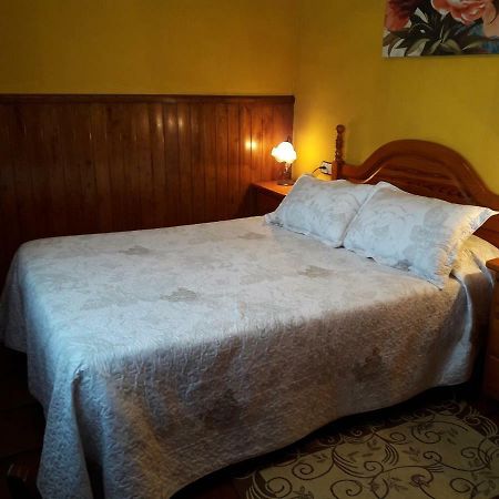 Apartments Aurora La Robellada de Onis ภายนอก รูปภาพ